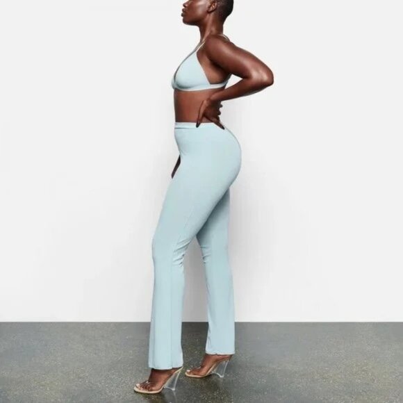 SKIMS Summer Mesh T-Shirt Bodysuit Sky Medium - Picture 13 of 13